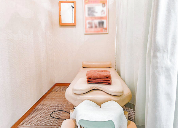 リーフ整骨院　元住吉院(施術ベッドです)