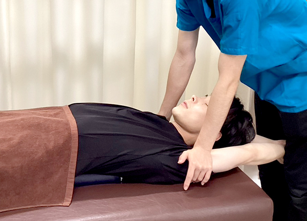 リーフ整骨院　元住吉院(お身体のバランスを整え本来の状態に調整します。)