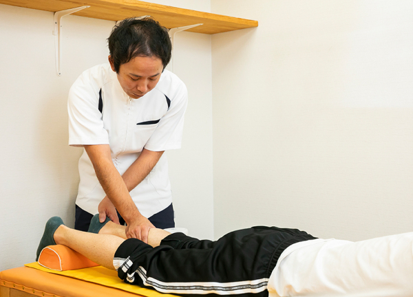 はばたき鍼灸整骨院(脚のゆがみを調整します。)