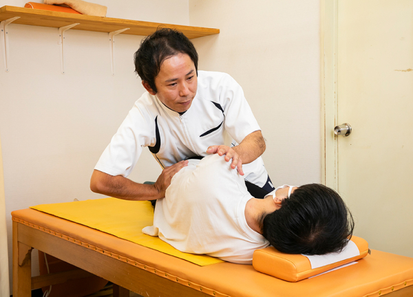 はばたき鍼灸整骨院(ゆがみを正して血行を促進します。)
