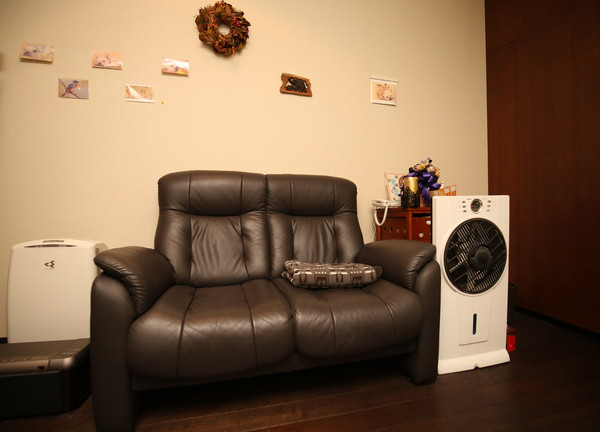 はりきゅうリラクゼーション治療院　治haru【鍼灸】(アットホームな受付スペース)