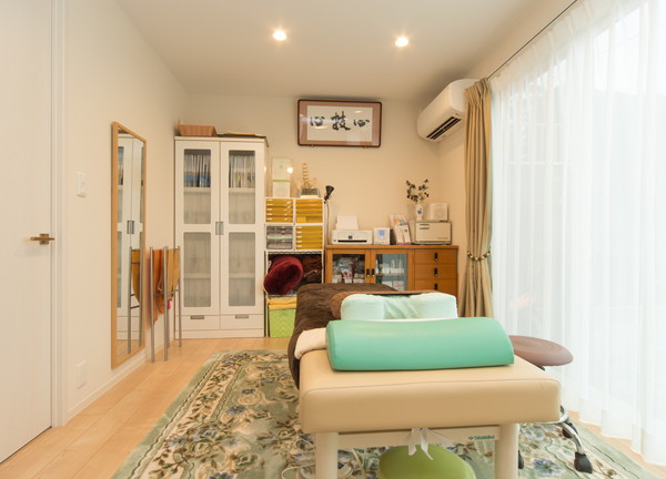 美容整体　リ・フレッシュ(ゆったりとリラックスできる施術室です)