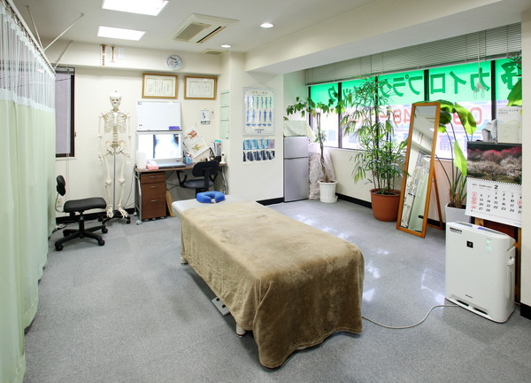 長野カイロプラクティック 博多院(当施設の全体となります)