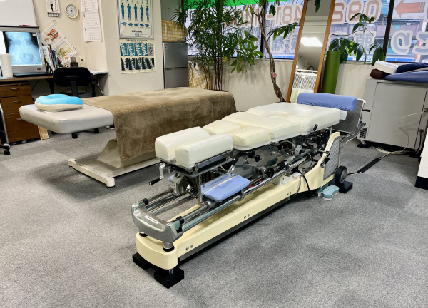 長野カイロプラクティック 博多院(施術ベッド)