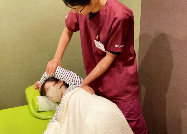 リカバリー整骨院　二日市院【鍼灸】(腕を施術しております)