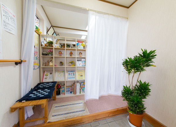 なかよし施術院(靴を脱いでお上がりください)