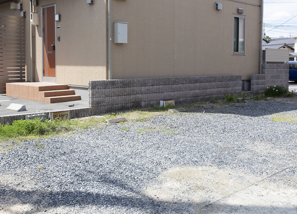 ヨコヤマ治療室(駐車場もご用意しています。)