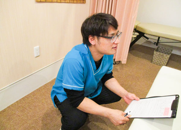 美ゅら接骨院(カウンセリングは丁寧に行います。)