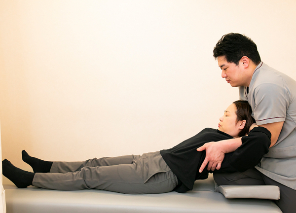 あい鍼灸院・接骨院　八戸ノ里駅院(猫背の解消を目指します)
