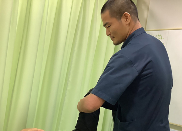 天王町そよかぜ鍼灸整骨院(つらい膝痛の解消を目指します)