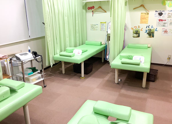 天王町そよかぜ鍼灸整骨院(施術室です)