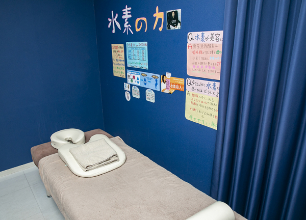 ＶＩＶＡ鍼灸接骨整体院　堺深井院(心が安らぐブルーのお部屋で施術が受けられます。)