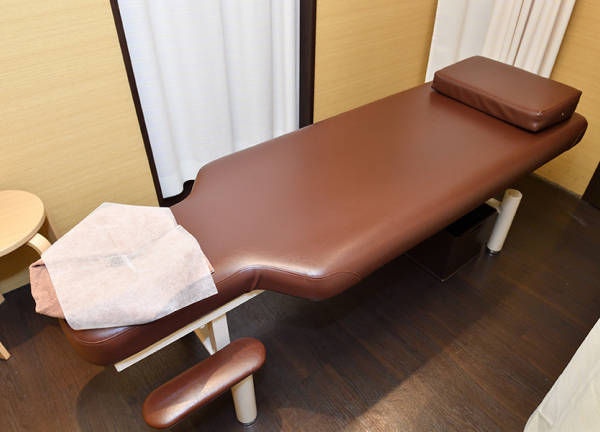 巣鴨総合治療院・整骨院　八広院(施術ベッドです。)