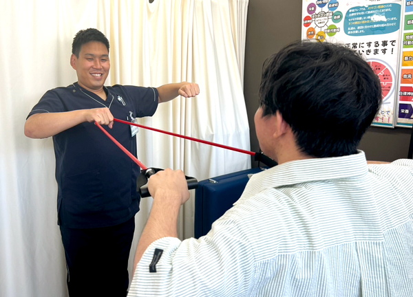 むげん整骨院・鍼灸院 大津膳所(お身体を本来の状態に整えるためのストレッチもお手伝いします。)