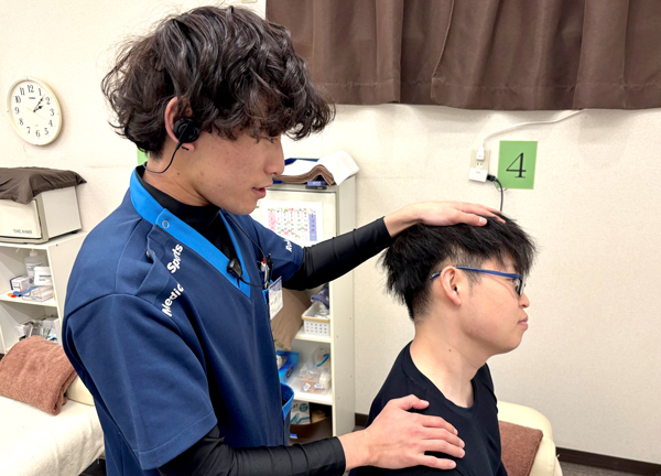 ひだまり整骨院　沢ノ町院【鍼灸】(正しい姿勢へ導き肩コリや首の痛みを緩和させます。)