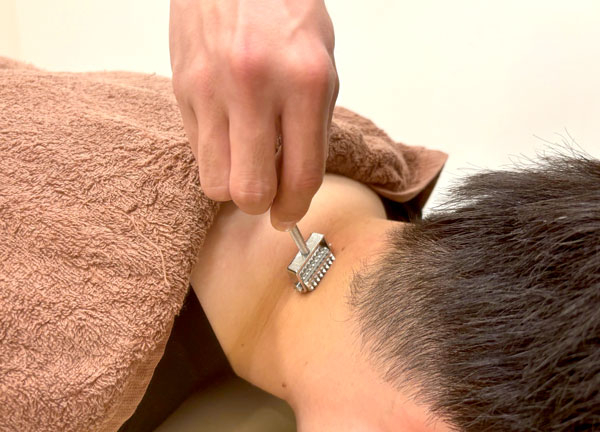 ひだまり整骨院　沢ノ町院【鍼灸】(刺さない鍼で身体を刺激し不調のを緩和させます。お子様や強い刺激が苦手な方にオススメです。)