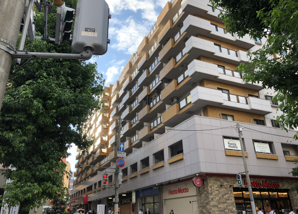 建物の全景です。