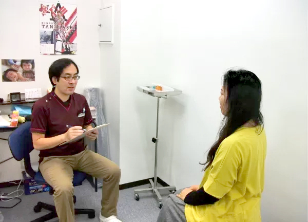 シダ鍼灸整骨院(記入いただいたシートを基にお悩みを聞かせていただきます)