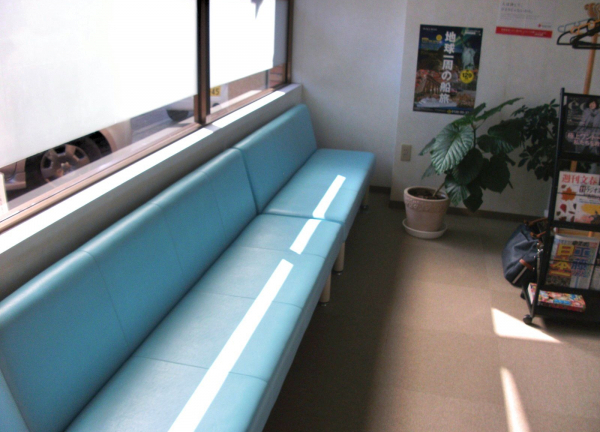 あおぞら鍼灸接骨院(待合室)