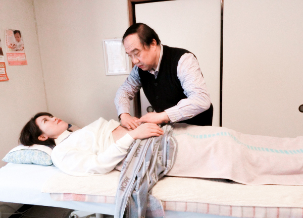 いきいき平城山鍼灸院(施術中の様子です。)