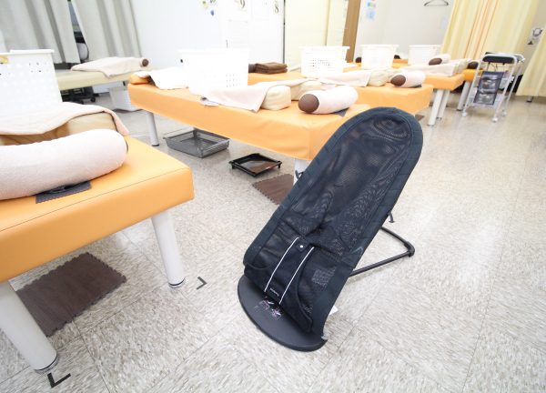 鎌ヶ谷西口整骨院【鍼灸】(バウンサーがあるので小さなお子様の傍で施術を受けられます★)