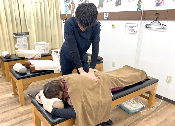 本八幡駅前整骨院【鍼灸】(お客様お一人おひとりに合わせた施術をいたします。)
