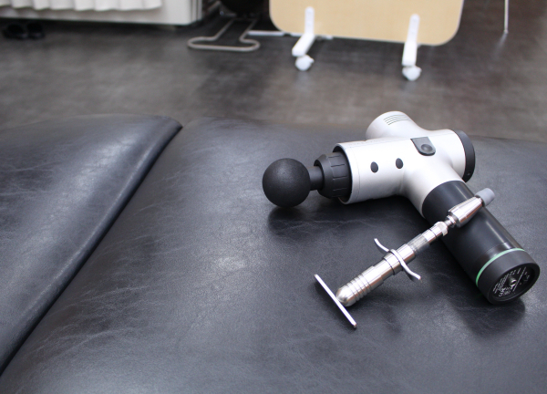 七福整骨院(調整器具を使って骨盤や骨格にアプローチ！)