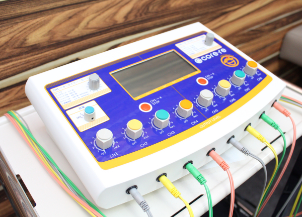 七福整骨院(EMSで体幹トレーニング！レッツ体感♪)