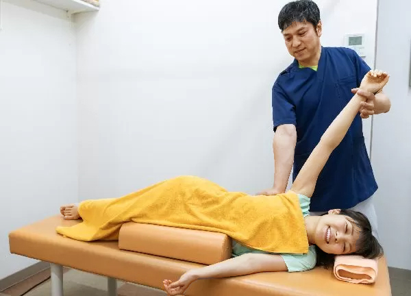 たかお整骨院　大阪上本町(体の歪みを整えます。)