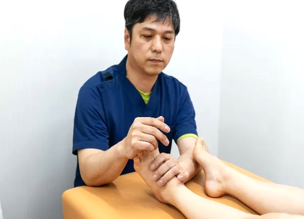 たかお整骨院　大阪上本町(足の先までしっかりほぐします。)
