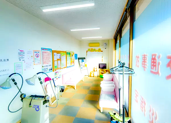 翔永整骨院(待合室です)