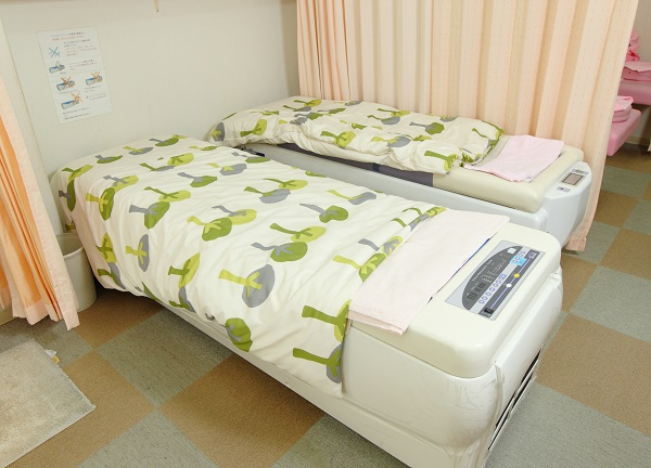 翔永整骨院(ウォーターベッド完備しています。)