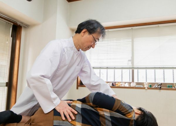 日本ｶｲﾛﾌﾟﾗｸﾃｨｯｸｾﾝﾀｰ横浜西口研究室(刺激の少ないソフトな施術を提供します)