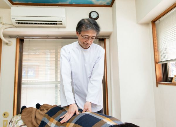 日本ｶｲﾛﾌﾟﾗｸﾃｨｯｸｾﾝﾀｰ横浜西口研究室(流れ作業でない、お客様に合わせたオーダーメイド施術◎)