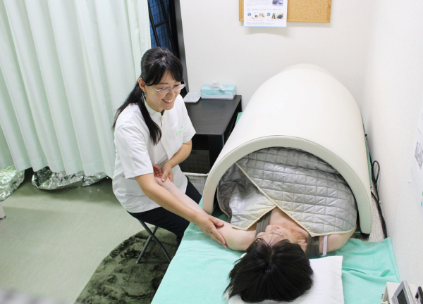ムネトモ鍼灸院(温熱ドームによる施術です)