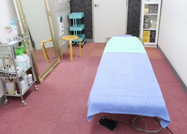 ムネトモ鍼灸院(個室になりますのでリラックスして施術をお受けいただけます)