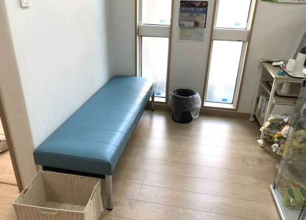施術までこちらでお待ちください