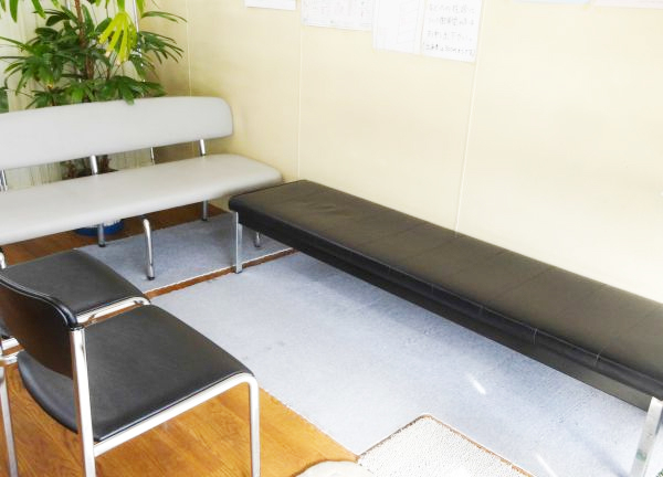 杉原接骨院　中村日赤院【鍼灸】(待合スペース)