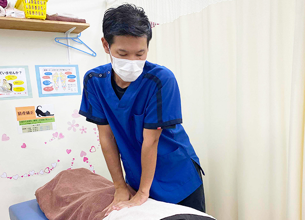 ワイズ那覇整骨院／ワイズ那覇鍼灸院(つらい腰痛を緩和します。)