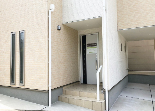 おおもり鍼灸院(こちらからお入りください)