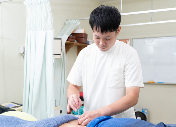 TAG川越整骨院【鍼灸】(細い鍼を使用しておりますので、痛みはほとんどございません。)