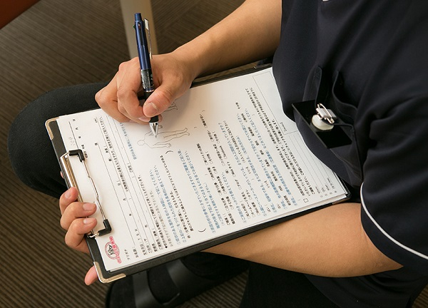 だいふく整骨院姫原院(カウンセリングシートをもとにお悩みを伺います。)