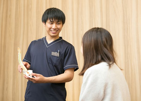 だいふく整骨院姫原院(模型を使いわかりやすく説明します。)