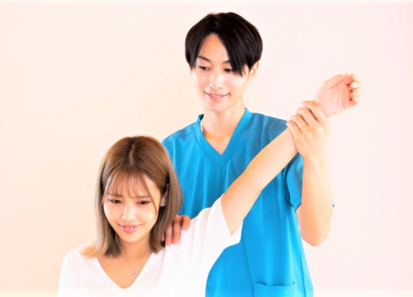 まごころ大和高座渋谷整骨院(お身体の状態チェックをおこない、原因を究明いたします。)