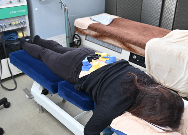 八千代整骨院　古河(施術機器を用いてお悩みの改善を目指します。)