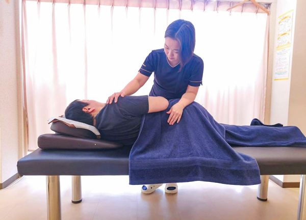 整体サロン　ルミナス(骨格のゆがみを調整します。)