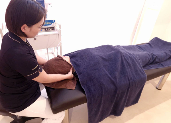 整体サロン　ルミナス(つらい首の痛みの改善を目指します。)