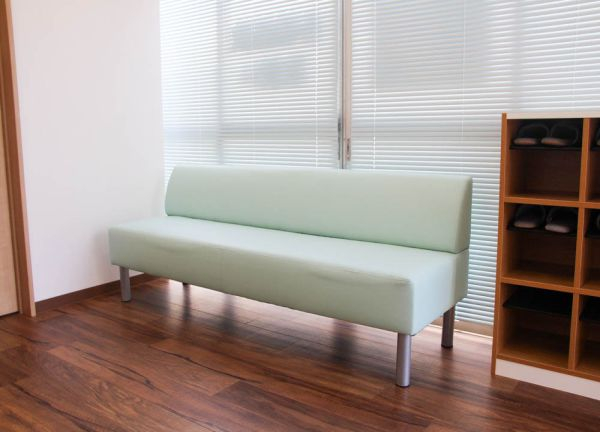 リビーはりきゅう院・整骨院(待合スペースでゆったりとお過ごしください)