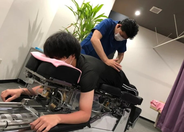 ＮＡＯＳＥＬ西新整骨院(つらい腰痛を解消に導きます。)
