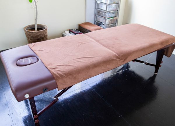 マリントリートメント鍼灸・整骨院【マッサージ】(リラックスして施術を受けられます。)